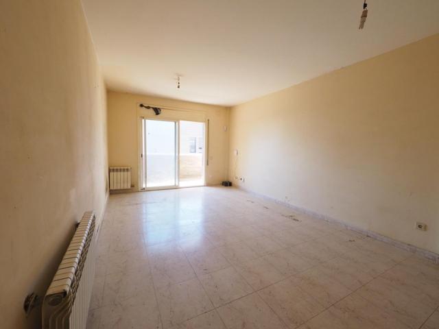 SE VENDE PISO EN TERRASSA, ZONA LES ARENES photo 0