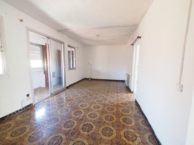 SE VENDE PISO EN SABADELL, ZONA CREU DE BARBERA photo 0