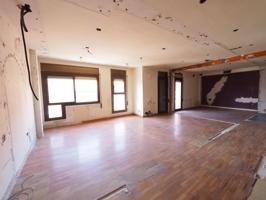 SE VENDE PISO EN MONTCADA I REIXACH, ZONA MAS RAMPINYO photo 0