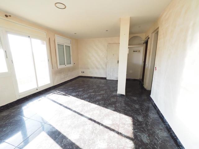 SE VENDE PISO EN TERASSA, ZONA CAN ANGLADA photo 0