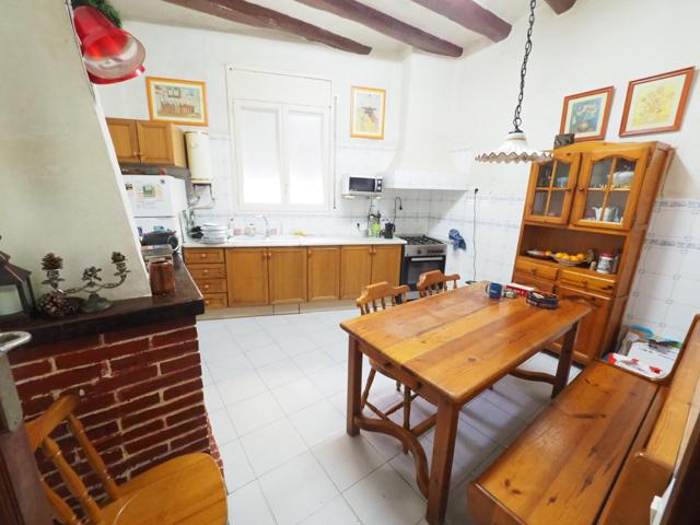 SE VENDE PISO EN CASTELLBISBAL photo 0