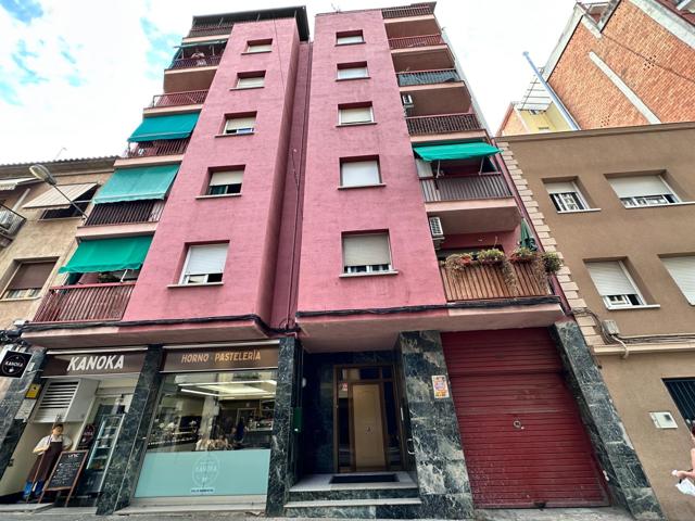 SE VENDE PISO EN RUBI, ZONA MERCAT photo 0