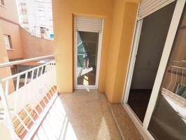 SE VENDE PISO EN CERDANYOLA DEL VALLES, ZONA FONTANETES photo 0
