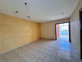 SE VENDE PISO EN SABADELL, ZONA TORRE-ROMEU photo 0