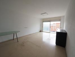 SE VENDE PISO EN BARCELONA, ZONA TRINITAT VELLA photo 0