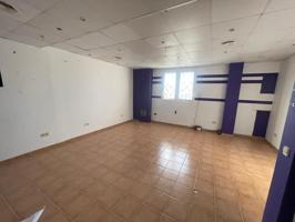 SE VENDE ALMACÉN EN ELS PALLARESOS photo 0