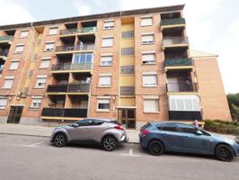 SE VENDE PISO EN VIC, ZONA ESTADI-HORTA VERMELLA-SANTA ANNA photo 0