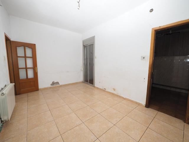 SE VENDE CASA ADOSADA EN TERRASSA, ZONA CAN ANGLADA photo 0