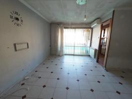 SE VENDE PISO EN TERRASSA, ZONA SANT PERE NORD photo 0