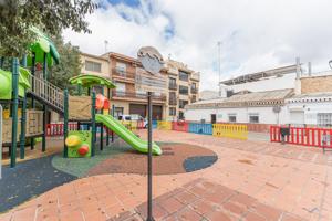 Casa En venta en Plaza Giner De Los Rios, 2, Centro Maracena, Maracena photo 0