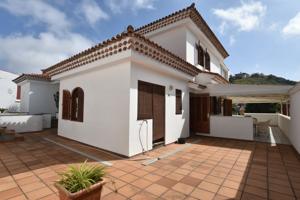 Casa En venta en Calle Orobanca, Los Alvarados-Fuente Los Berros, Santa Brigida photo 0
