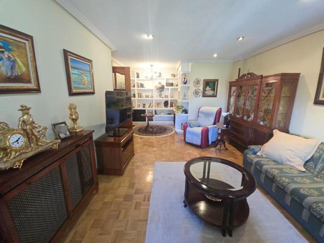 Magnífico piso con terraza y 2 hab, en Santa Eugenia urbanización cerrada con pista padel photo 0