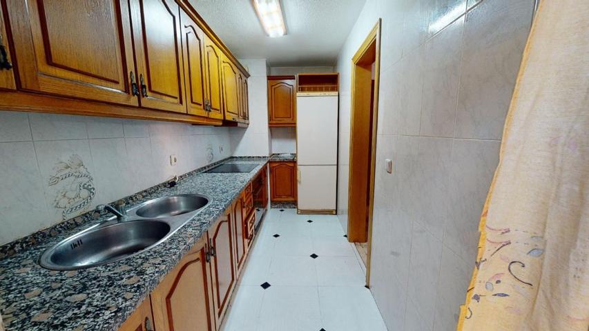 VIVIENDA EN ZONA MIRALBAIDA, 3 DORMITORIOS, 2 BAÑOS, TERRAZA y ASCENSOR. A MUY BUEN PRECIO!!!! photo 0