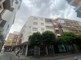 Piso exterior junto a Cruz Conde photo 0