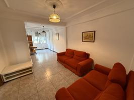 PISO EN VENTA DE 3 DORMITORIOS CON ASCENSOR photo 0