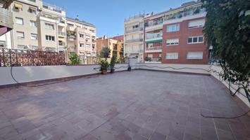 Una auténtica joya urbana con una terraza excepcional de 122 m2 , zona entre Farró y Sant Gervasi! photo 0