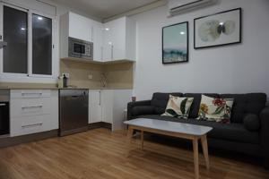 Acogedor piso reformado se encuentra en una ubicación inmejorable en el barrio de Les Corts. photo 0