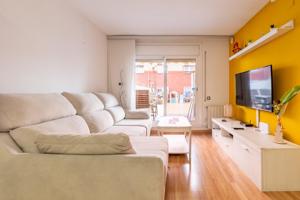 ¡Tu Oasis Urbano en Avinguda Meridiana! photo 0