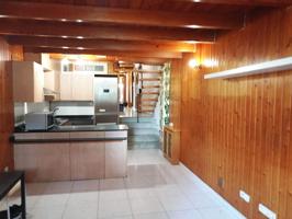 EXCLUSIVA PLANTA BAJA A TRES NIVELES CON JARDÍN PRIVADO EN VALL D'HEBRON photo 0