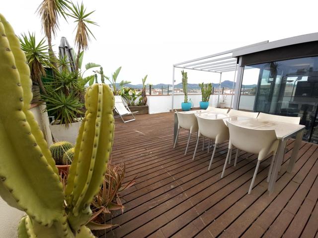 PRECIOSO PISO CON TERRAZA - SANT JOAN DESPI -CENTRE photo 0