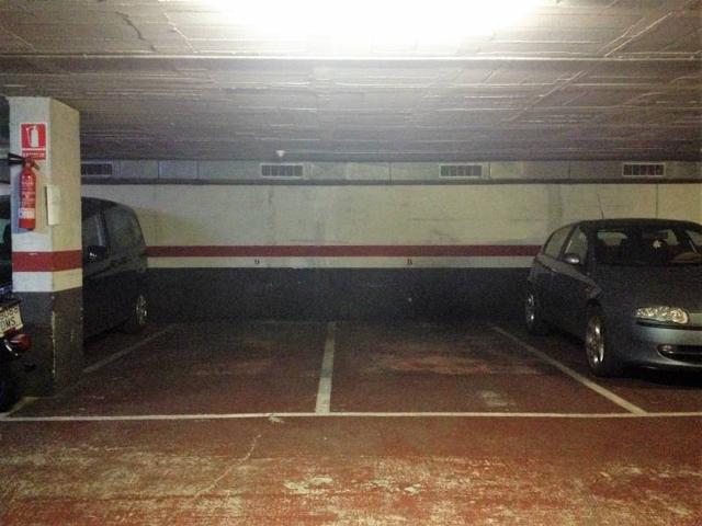 Parking En alquiler en Dreta De L´eixample, Barcelona photo 0