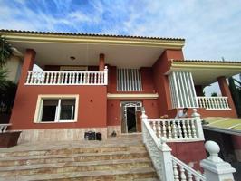 Chalet independiente en Las Torres de Cotillas photo 0