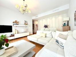 Piso luminoso con piscina y garaje junto a Juan de Borbón photo 0