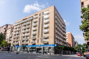 Piso con alma en la calle Islas Canarias photo 0
