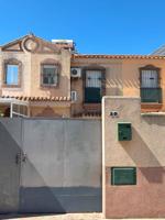 UNIFAMILIAR ADOSADO EN JEREZ photo 0