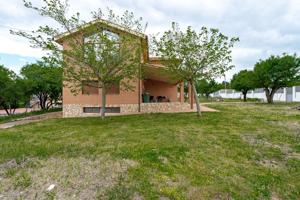 Casa En venta en Avenida La Cardosa, Valdeavero photo 0