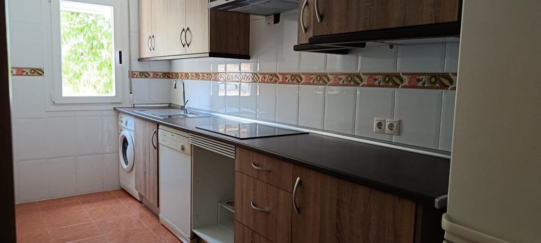 Piso En venta en Cl Jesus Nazareno, 18, Yebra photo 0