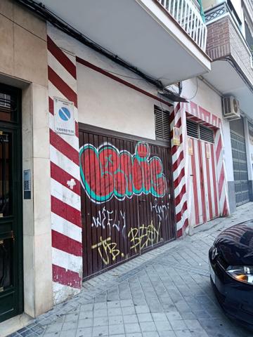 Casa En venta en Calle Cerro De La Alcazaba, 11, Puente De Vallecas, Madrid photo 0