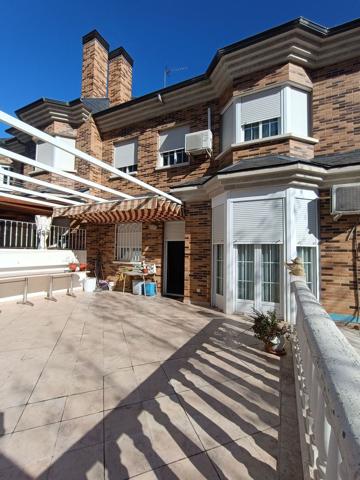 Unifamiliar Pareada En venta en Los Llanos - Valle Pardo, Villanueva Del Pardillo photo 0