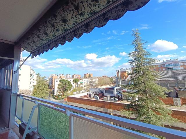 Piso En venta en Latina, Madrid photo 0