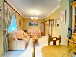 Piso de tres dormitorios con piscina. photo 0