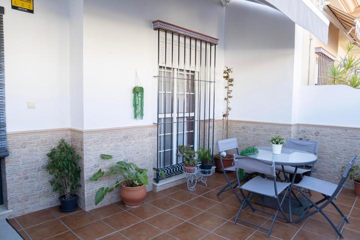 OLVIDATE DE REFORMAS Y PINTURAS Y VENTE A VIVIR A ESTA VIVIENDA TIPO CASA Y JARDIN !! photo 0