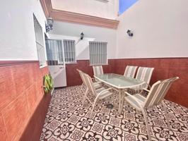 Vivienda junto al mar. photo 0