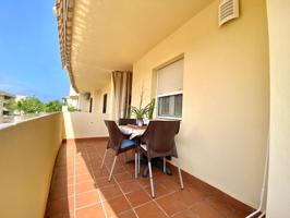 Piscina y playa photo 0