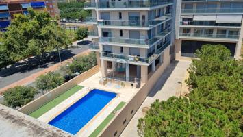 ÁTICO CON VISTAS EN URBANIZACIÓN CON PISCINA photo 0