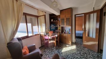 CUARTO CON ASCENSOR EN CAROLINAS ALTAS photo 0