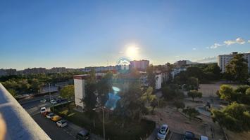 VIVIENDA EN PLAZA LO MORANT photo 0