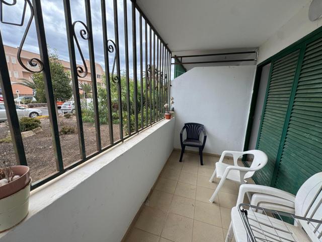Se vende bajo en Alondra`s Park photo 0