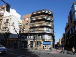 Local en el barrio de Berruguete, distrito de Tetuán en Madrid. photo 0