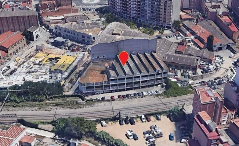 Edificio industrial en Hospitalet de Llobregat, Barcelona. photo 0