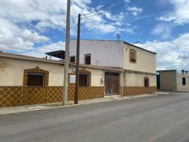SE VENDE CASA EN LA ZONA DE CALZADA DE CALATRAVA photo 0