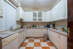 SE VENDE CASA EN LA ZONA DE CALZADA DE CALATRAVA photo 0