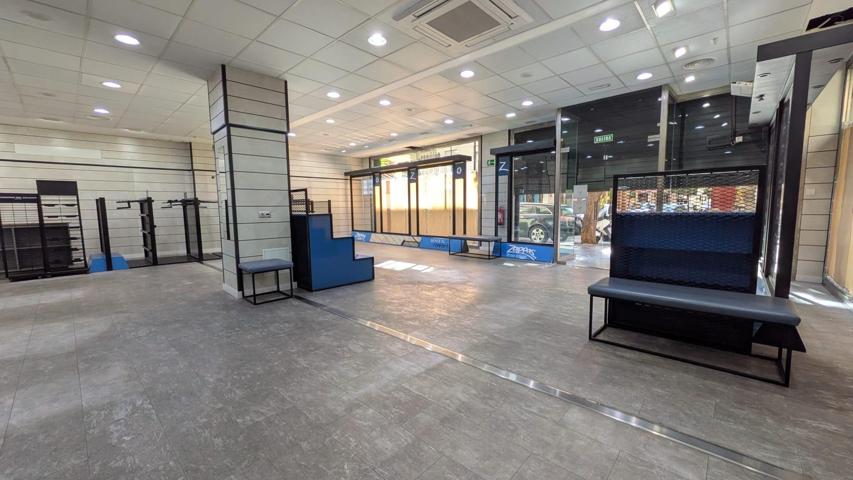 GRAN LOCAL DE ALQUILER EN FUENGIROLA photo 0