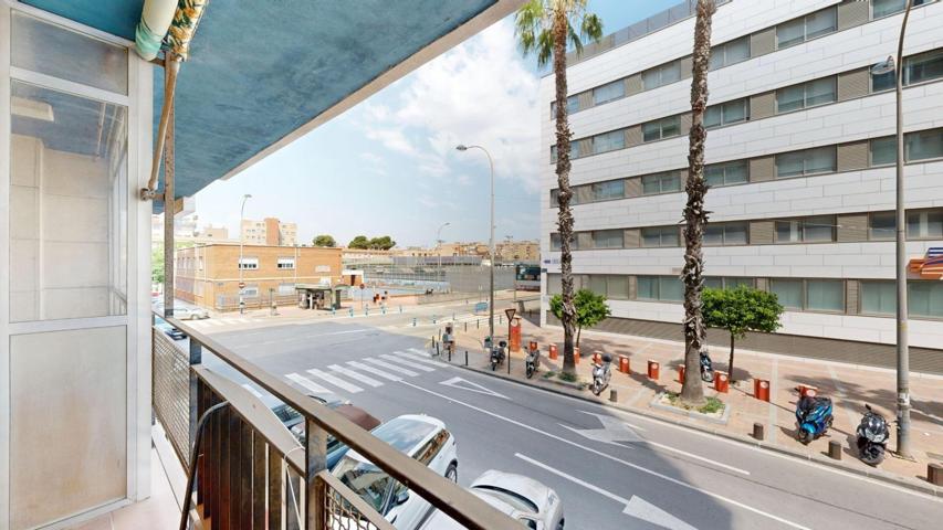 Vivienda luminosa y con espacio para disfrutar en familia junto al Hospital Virgen de La Vega photo 0