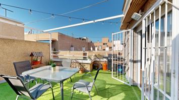 Ático con gran terraza en Santiago el Mayor photo 0