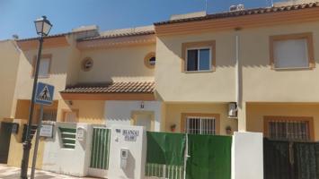 Unifamiliar Pareada En venta en Calle Rocío Jurado, 10, Fuente De Piedra photo 0